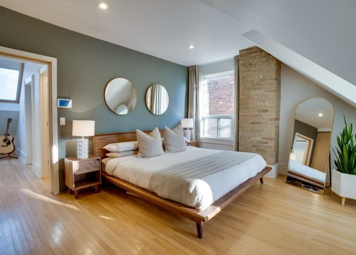 How to Paint a Room Like a Professional Painter guide image